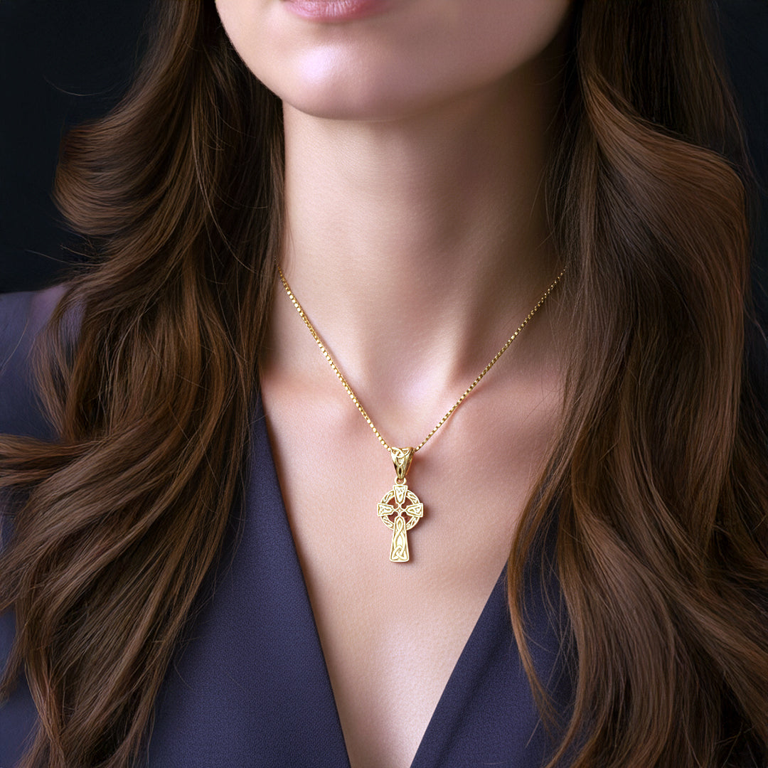 10k or 14K Yellow or White Gold Irish Celtic Knot Cross Pendant, 25mm