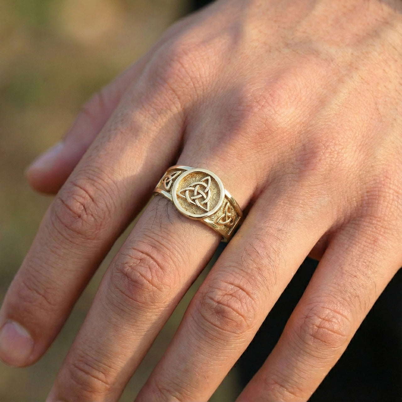 Men's 10k or 14k Yellow or White Gold Irish Celtic Trinity & Triquetra Knots Ring Band
