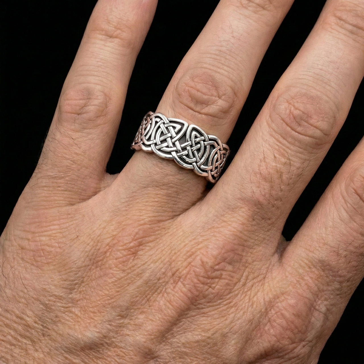 Men's 9mm 925 Sterling Silver Irish Celtic Endless or Love Knot Ring Band