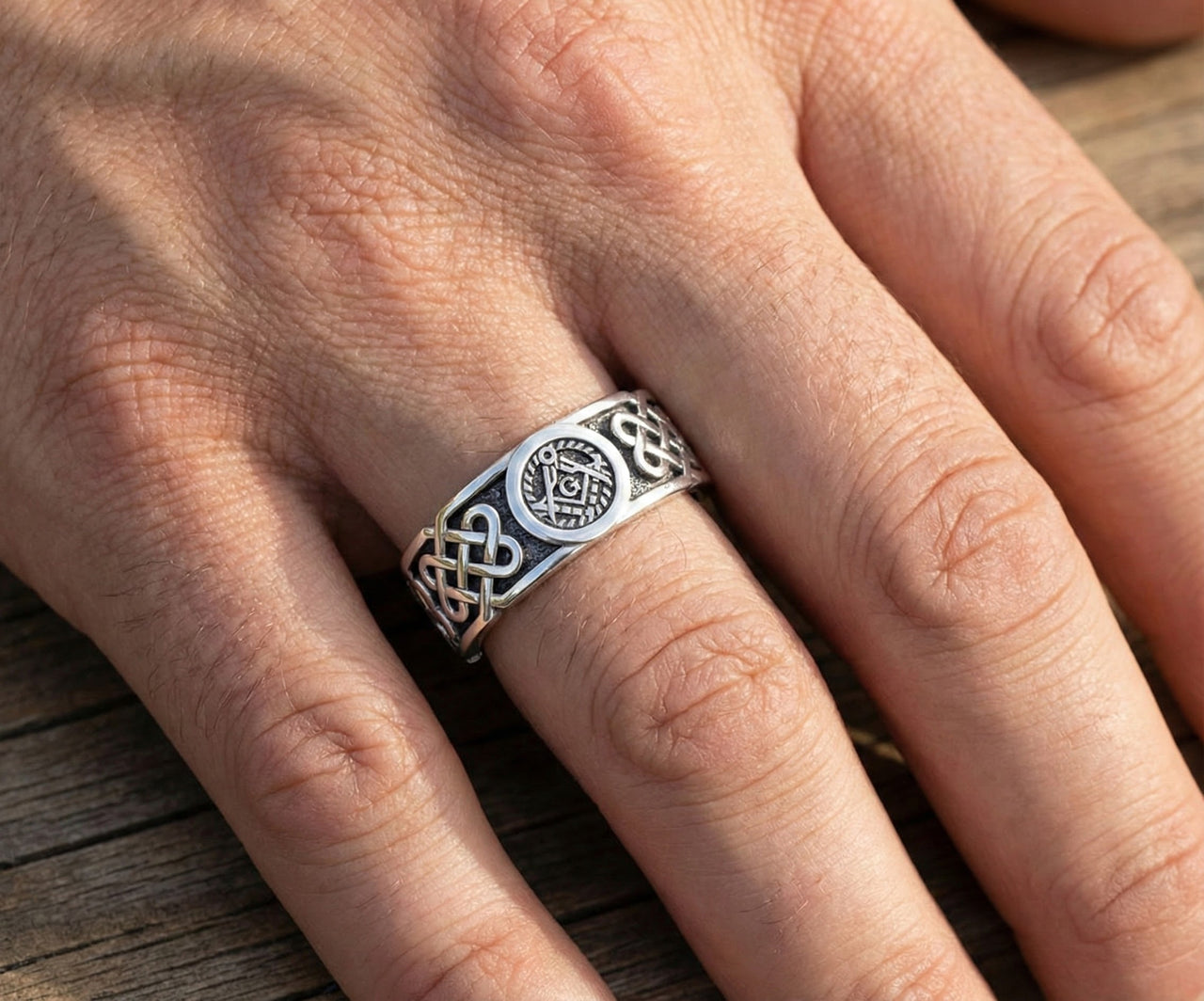 US Jewels Men's 925 Sterling Silver 6mm Celtic Master Masonic Ring Band